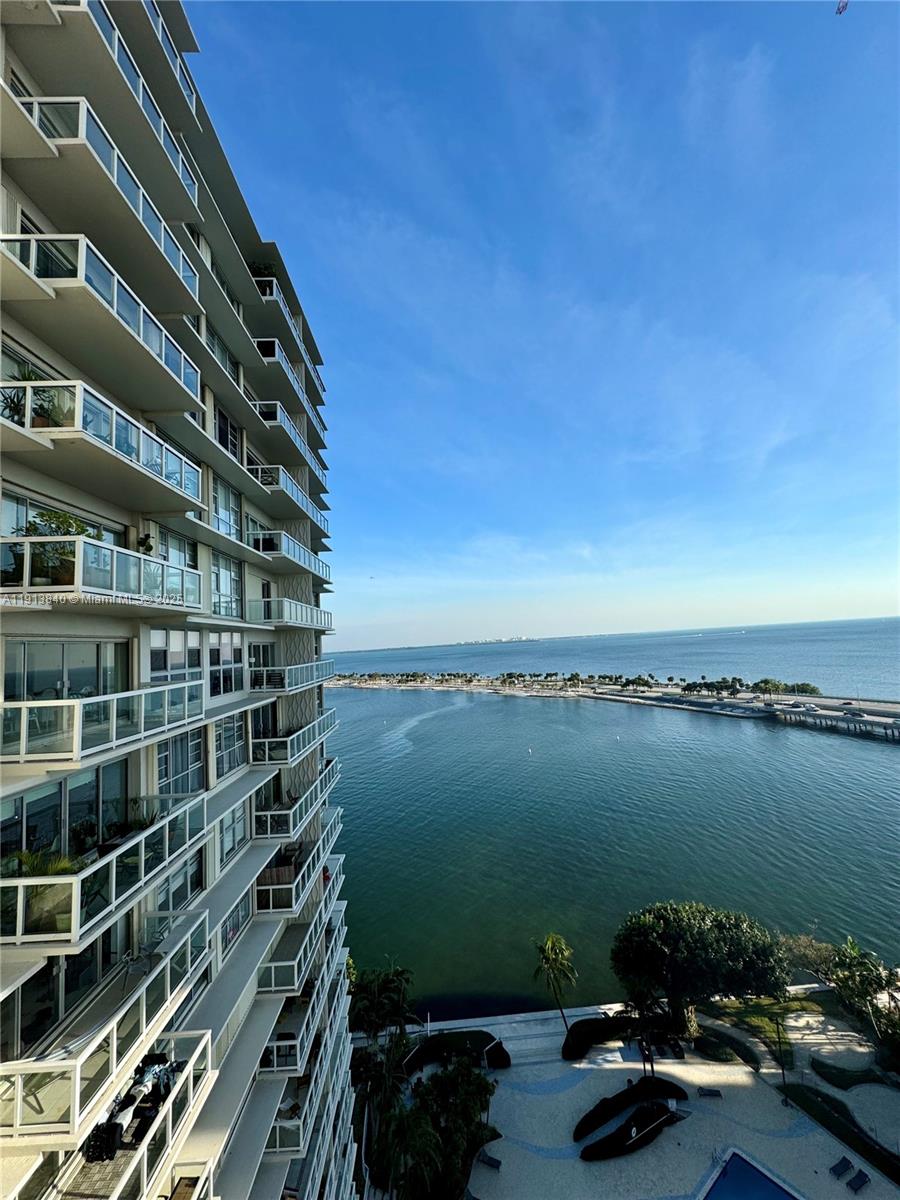 BRICKELL TOWNHOUSE CONDO - Residential Lease