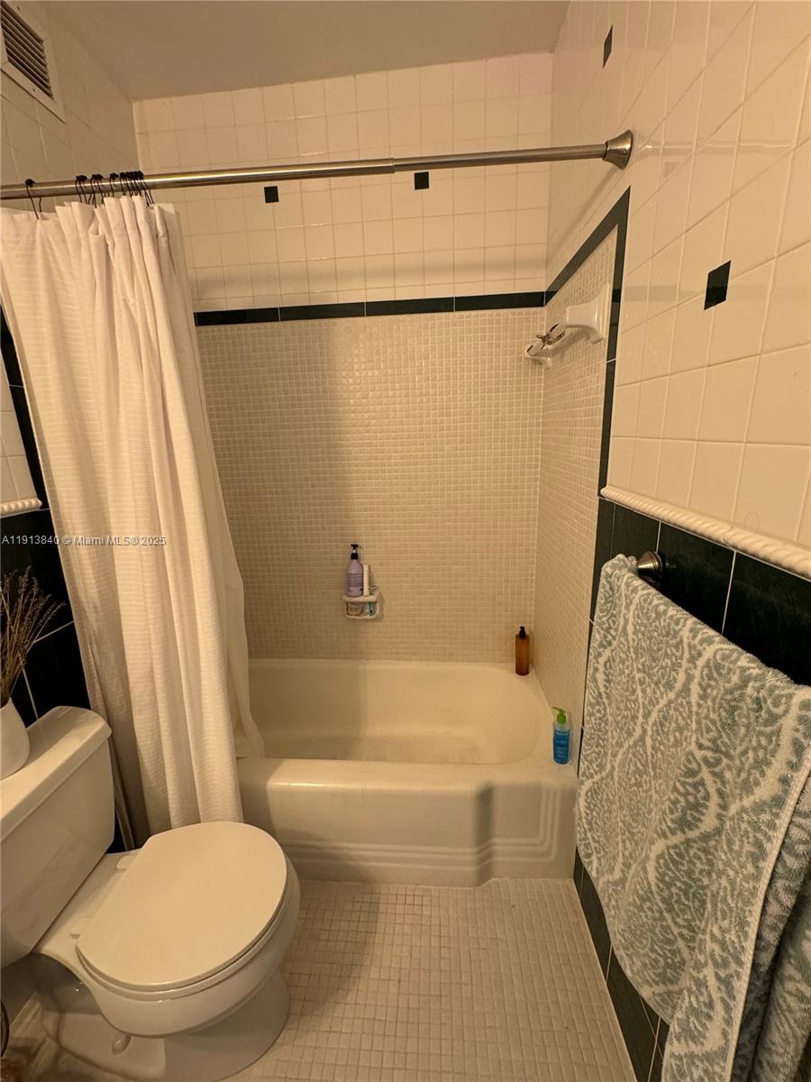 BRICKELL TOWNHOUSE CONDO - Residential Lease