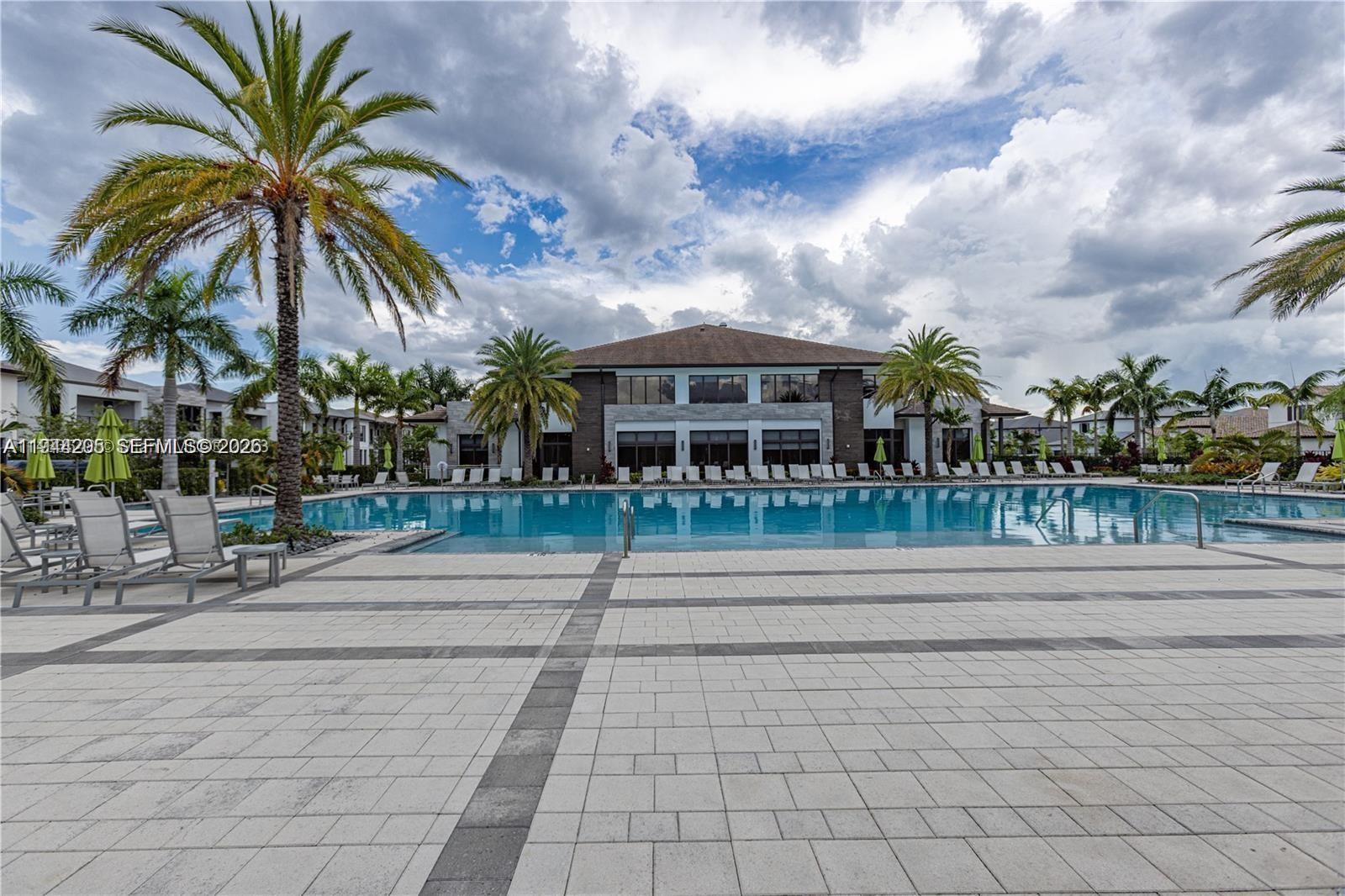 URBANA AT THE RESIDENCES - Residential