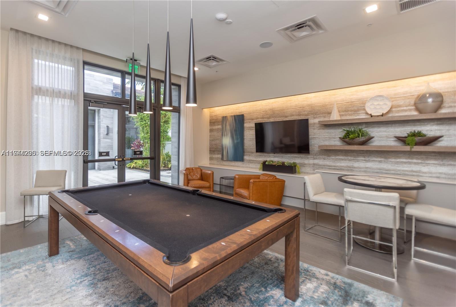 URBANA AT THE RESIDENCES - Residential