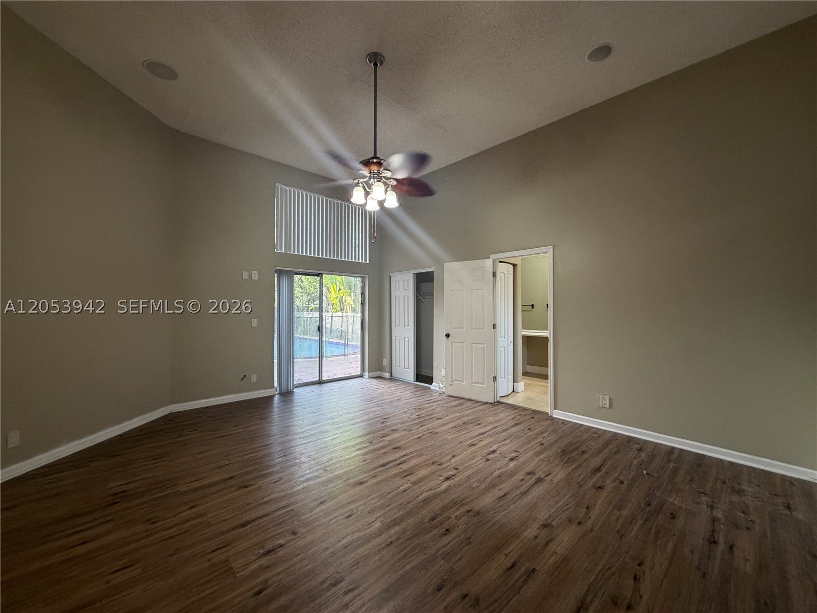 4433 NW 67th Ave