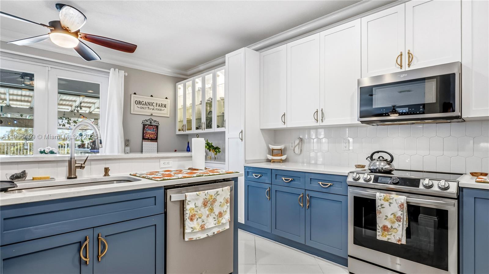 THE GLADES - Residential