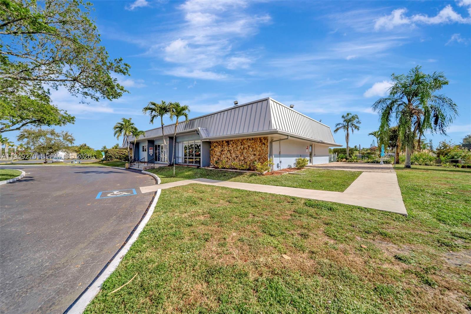 EVERGLADES LAKES - Residential