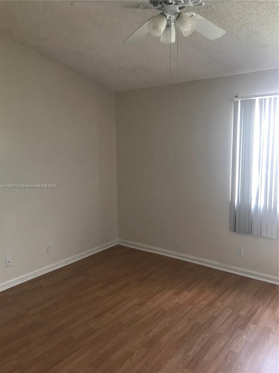 SPRINGTREE LAKES - Residential