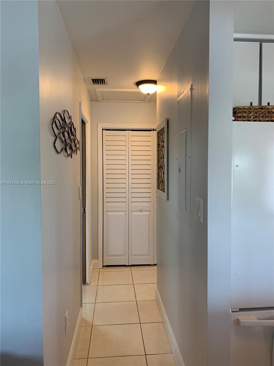 KAHIKI HARBOR - Residential Lease