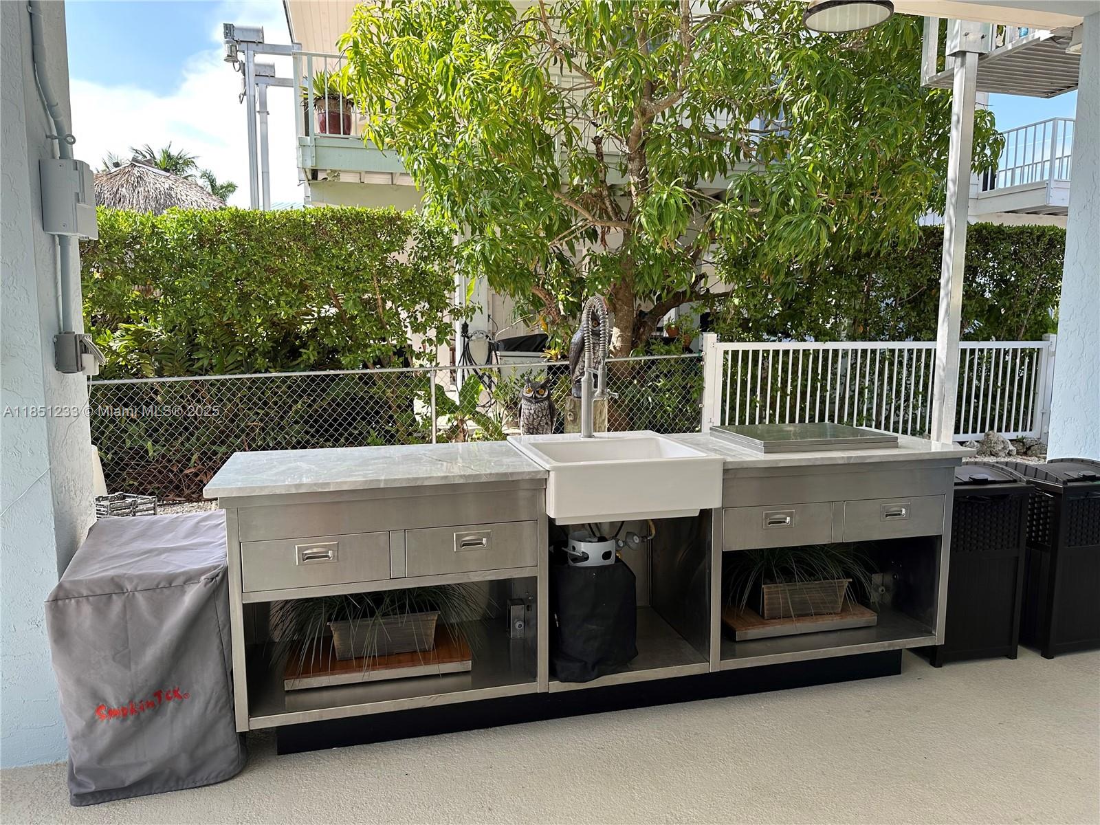 KAHIKI HARBOR - Residential Lease