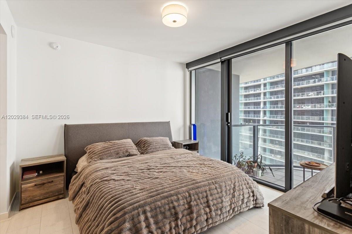 BRICKELL FLATIRON CONDO - Residential