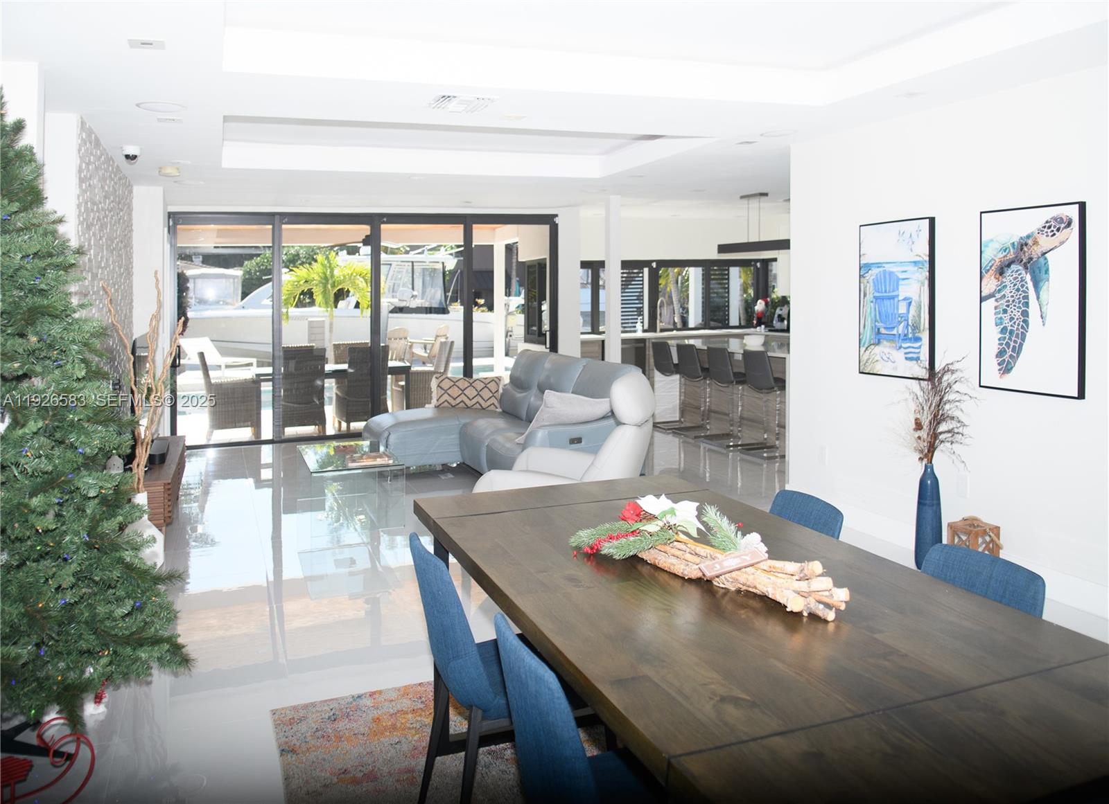 POMPANO ISLES - Residential