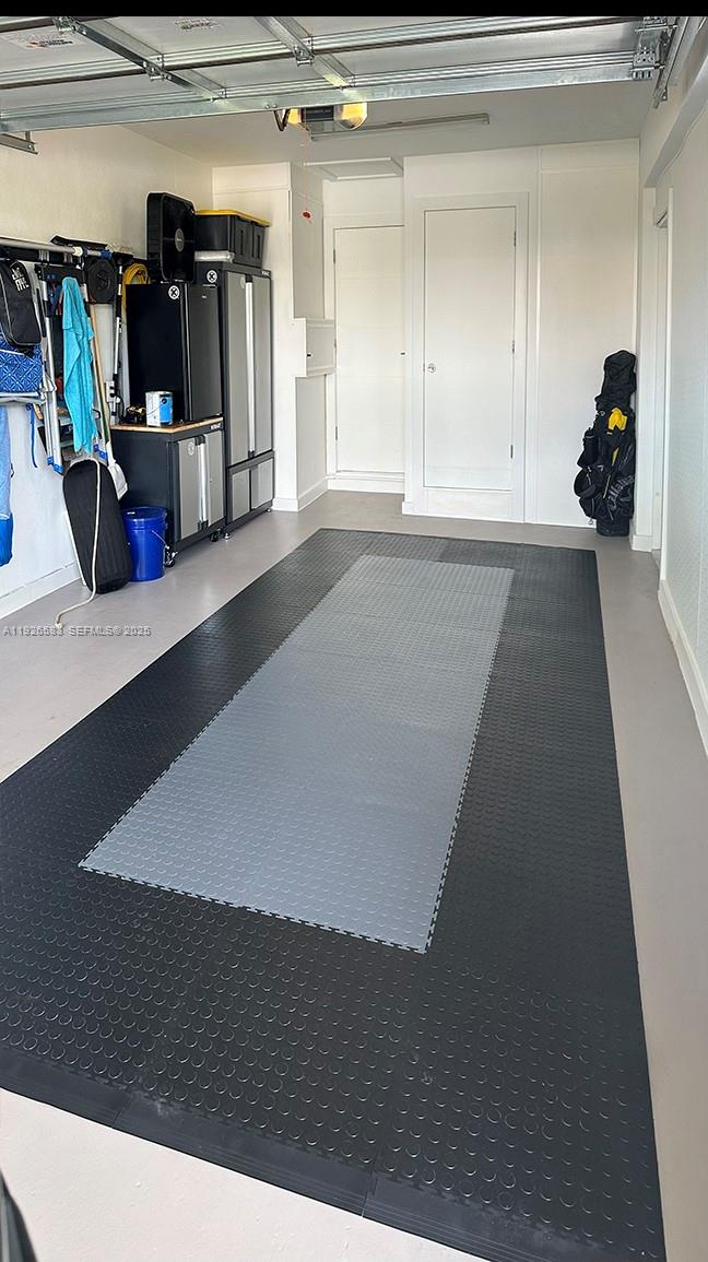 POMPANO ISLES - Residential