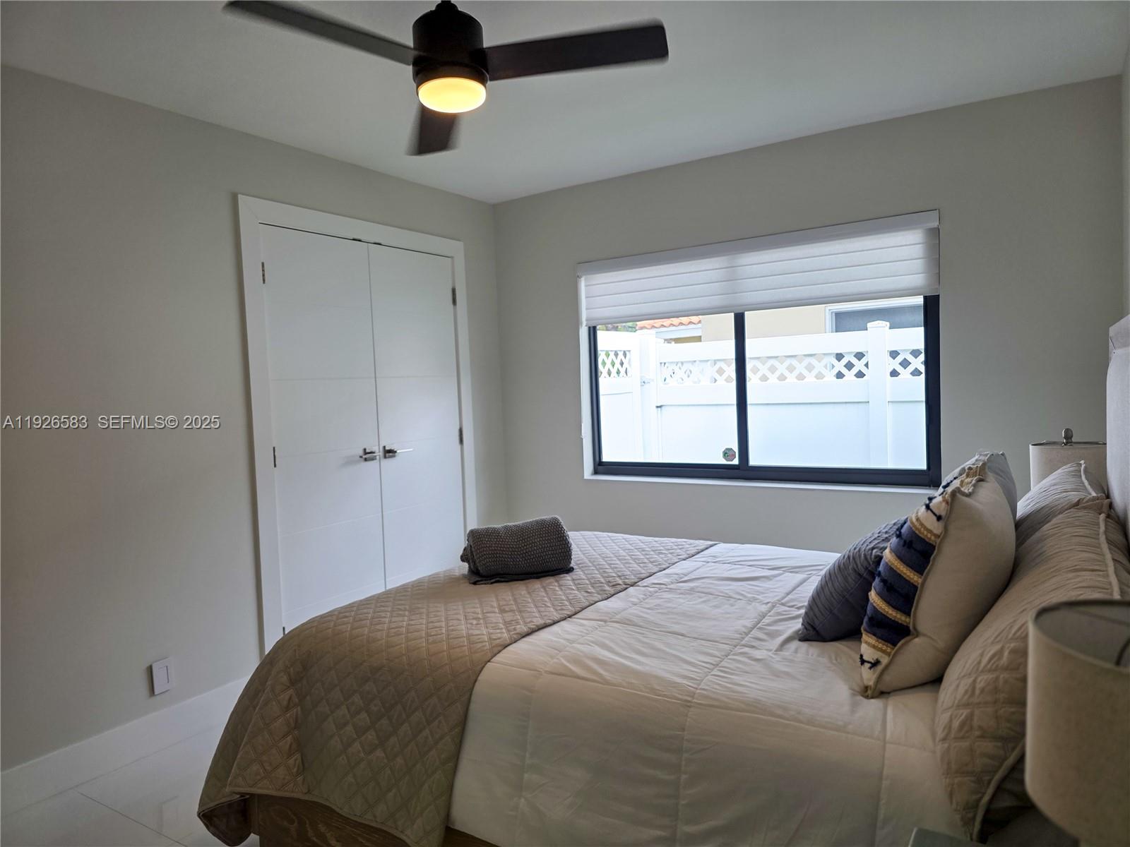 POMPANO ISLES - Residential