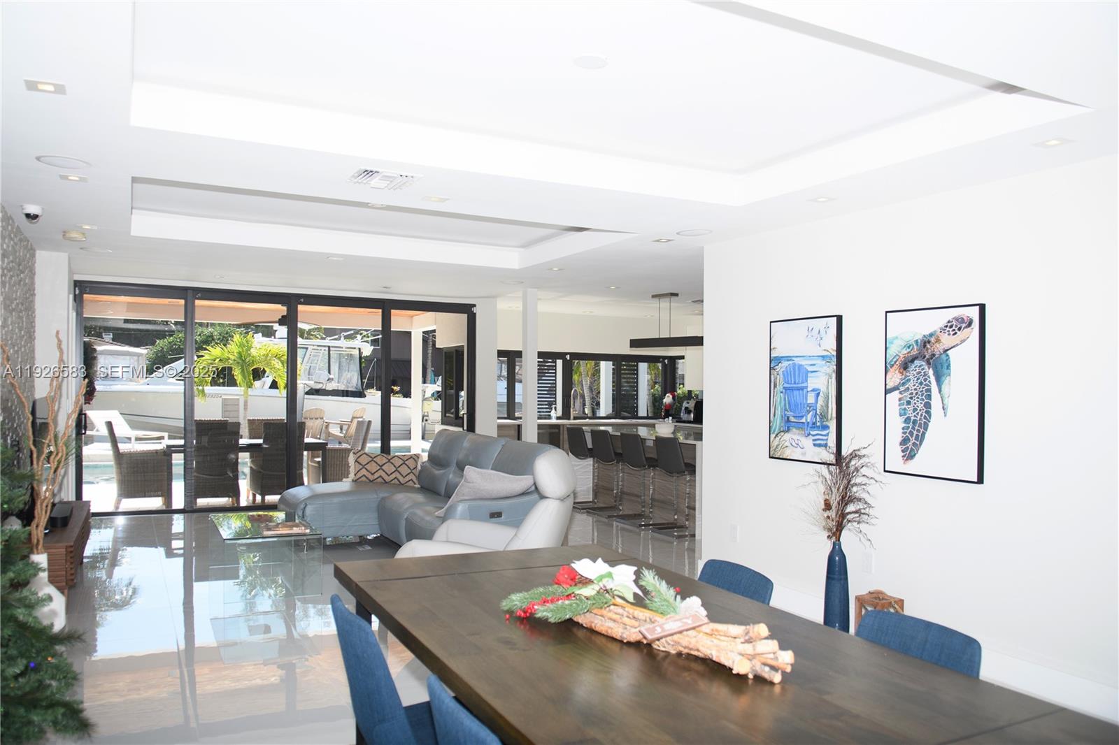 POMPANO ISLES - Residential