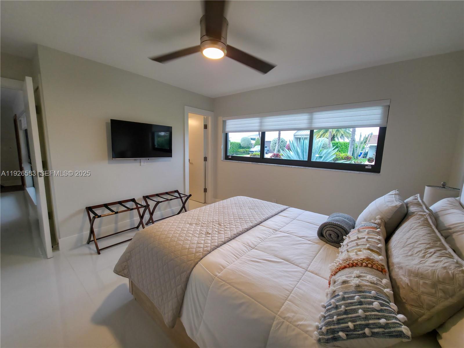 POMPANO ISLES - Residential