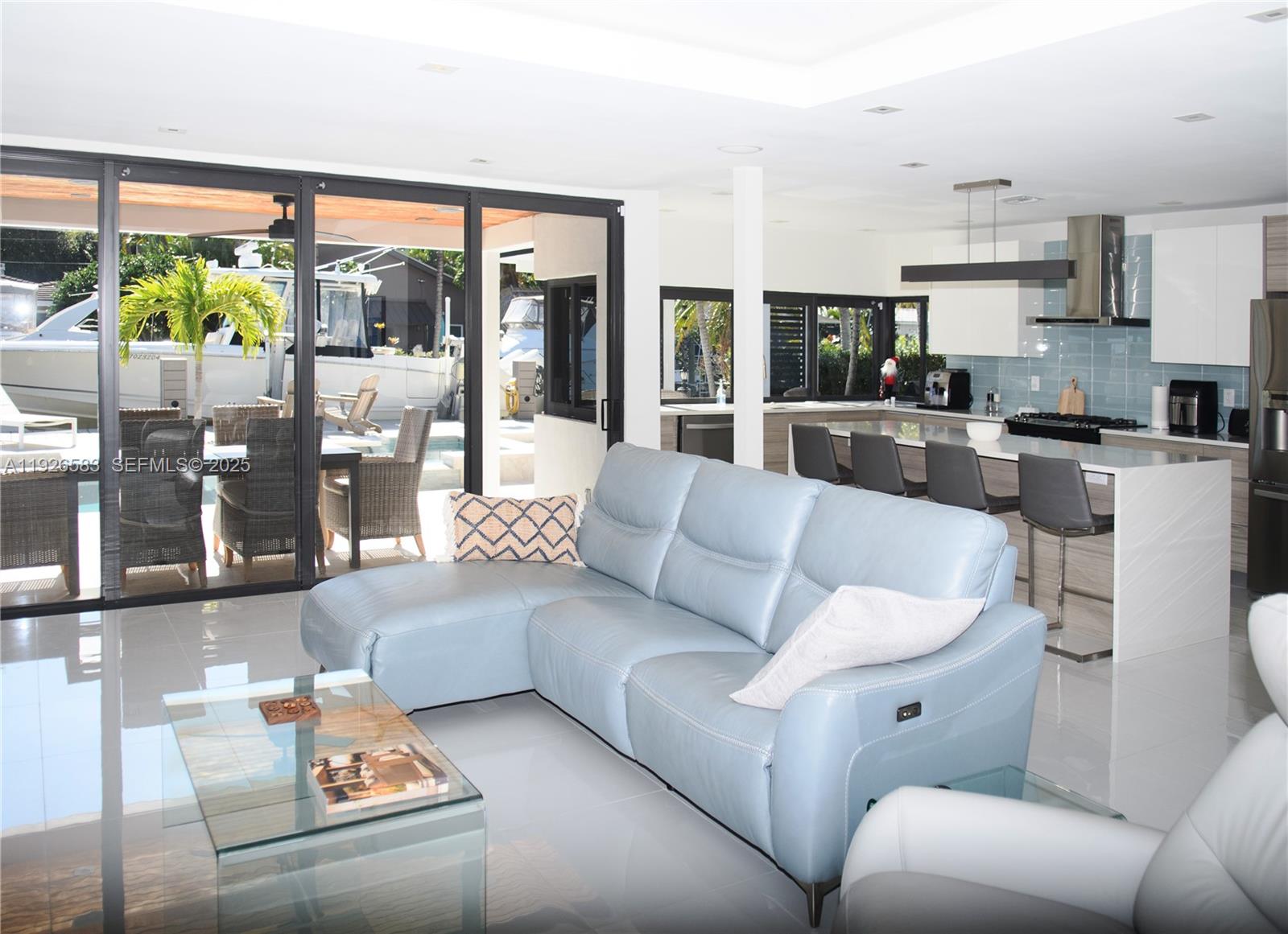 POMPANO ISLES - Residential