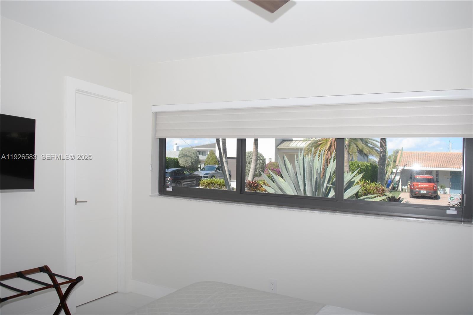 POMPANO ISLES - Residential