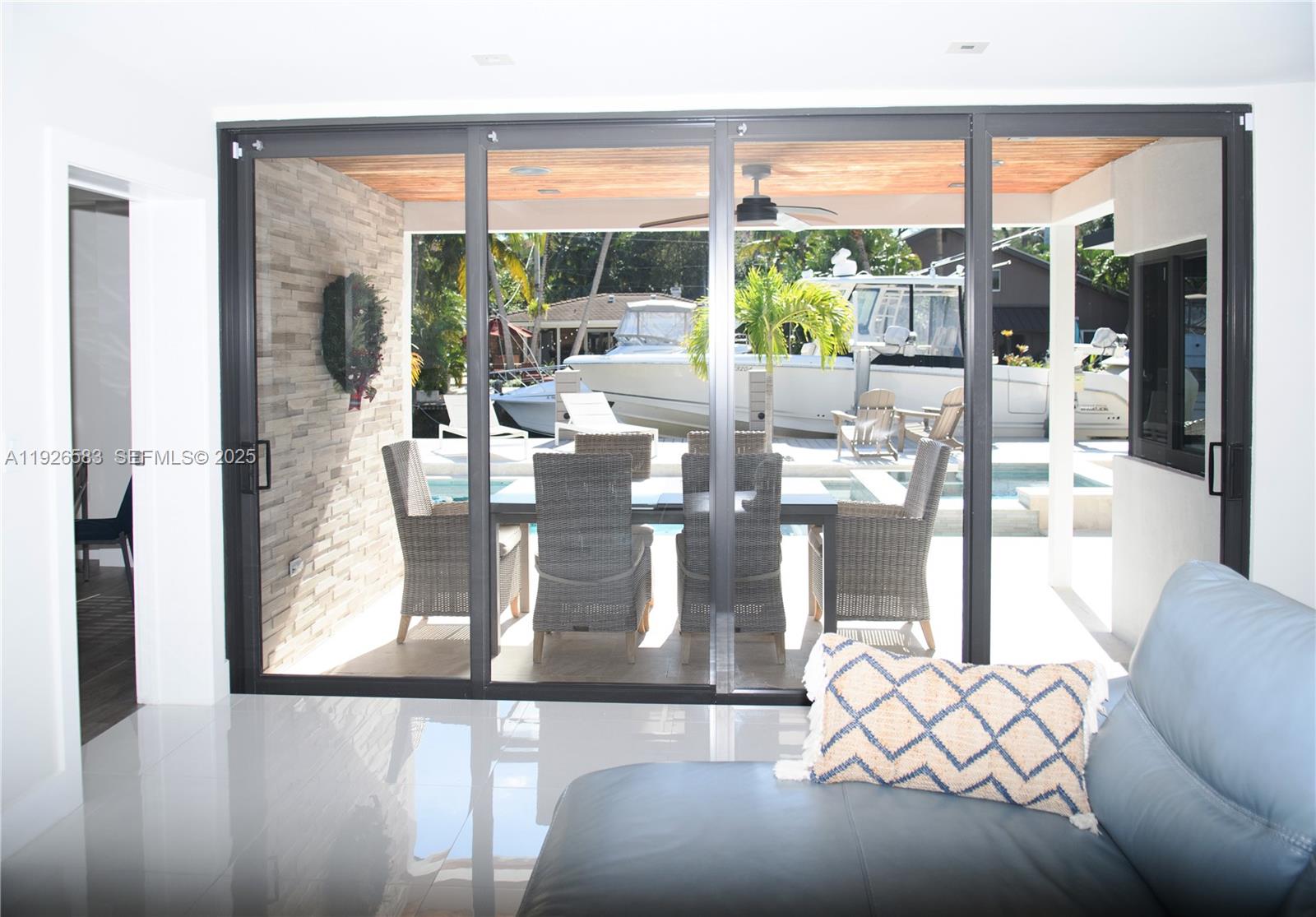 POMPANO ISLES - Residential