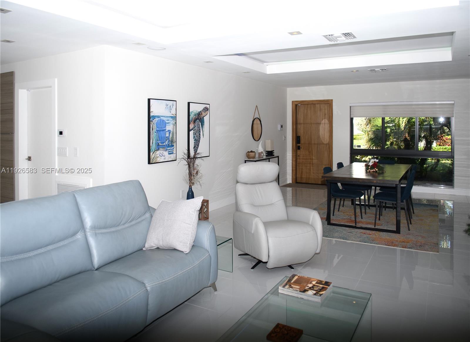 POMPANO ISLES - Residential