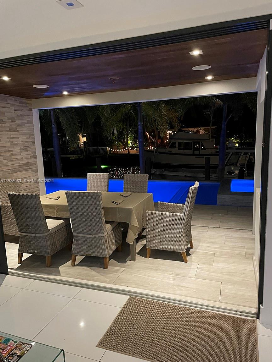 POMPANO ISLES - Residential