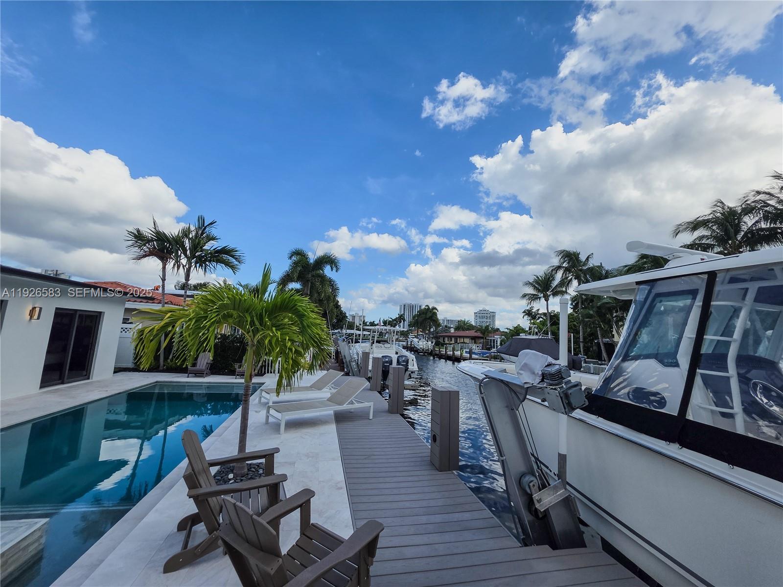 POMPANO ISLES - Residential