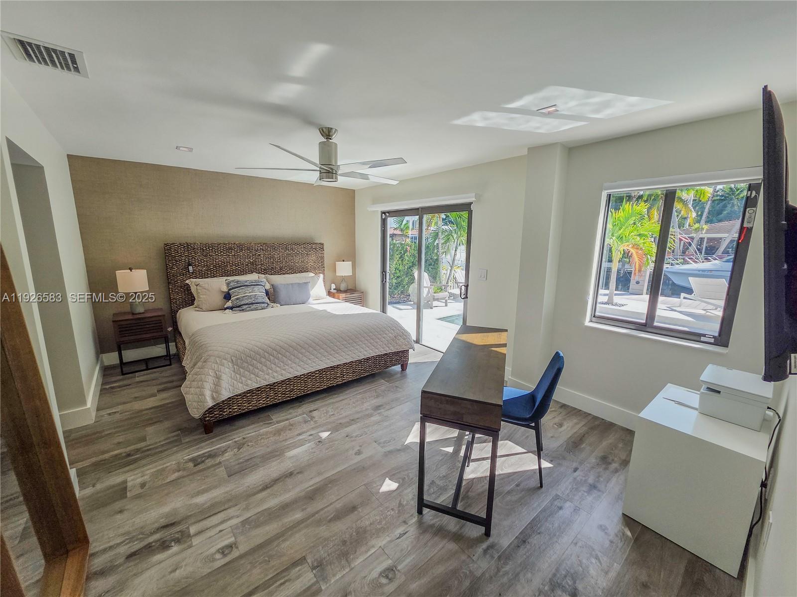 POMPANO ISLES - Residential