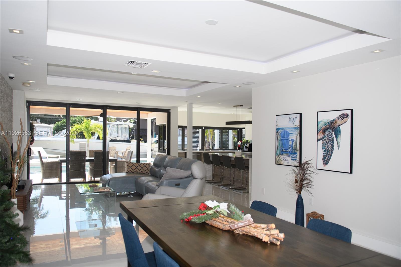 POMPANO ISLES - Residential