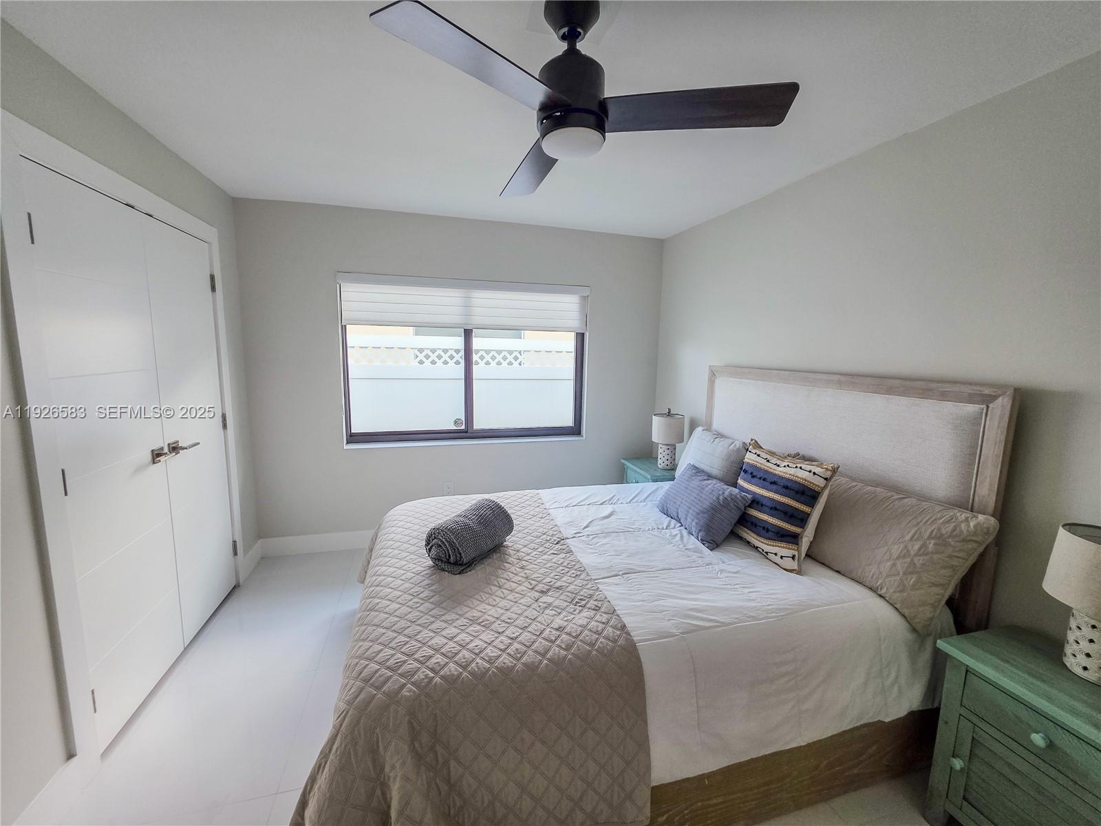 POMPANO ISLES - Residential