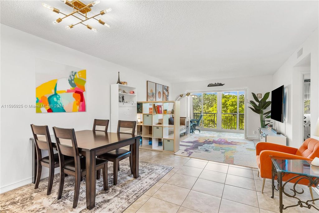Photo of 3800 Hillcrest Dr #516, Hollywood, FL 33021 (MLS # A11595925)