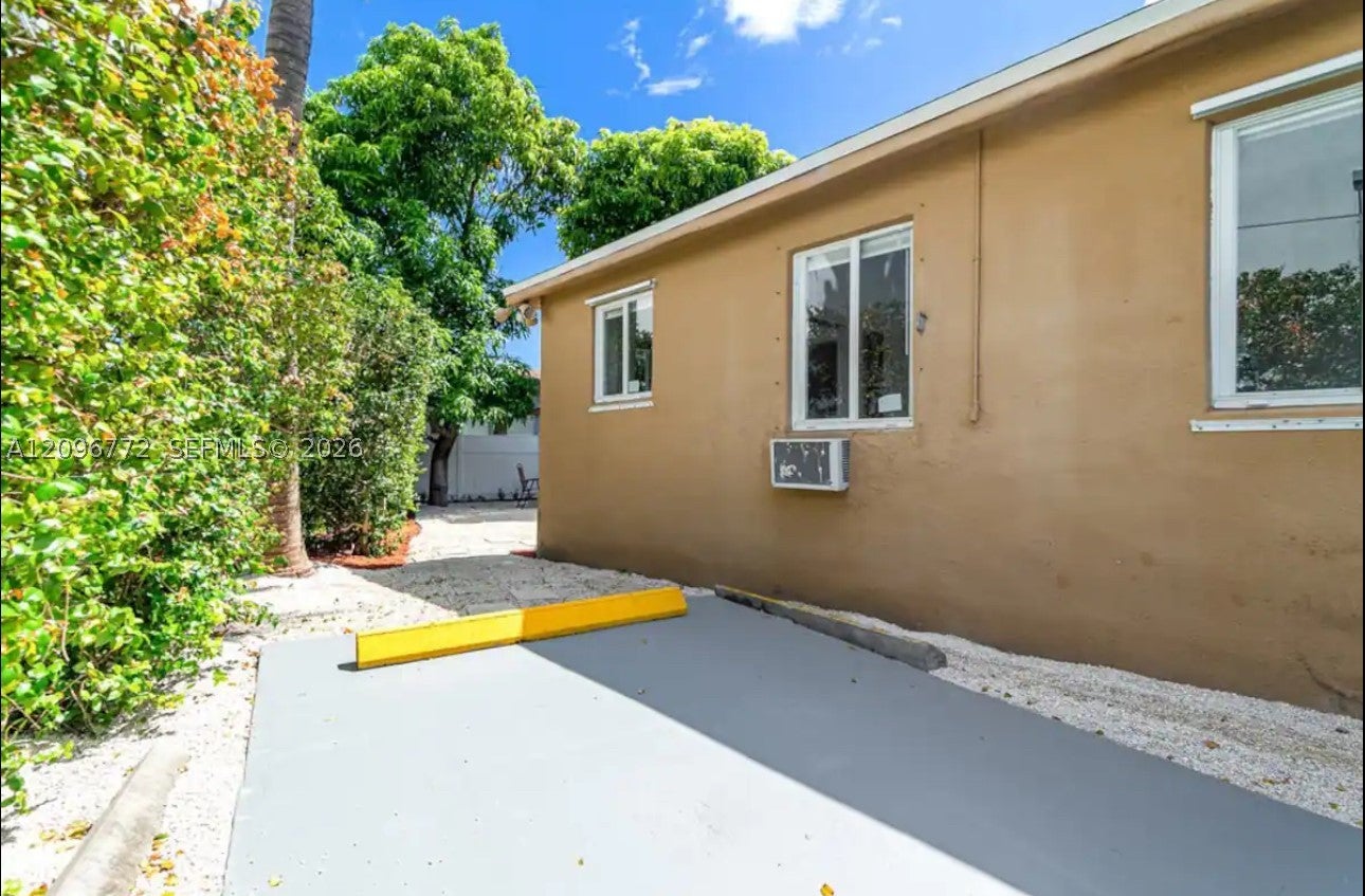 406 Foster Rd