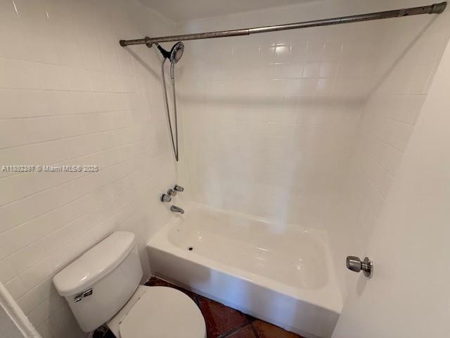 ENSENADA CONDO BLDG E-II - Residential Lease