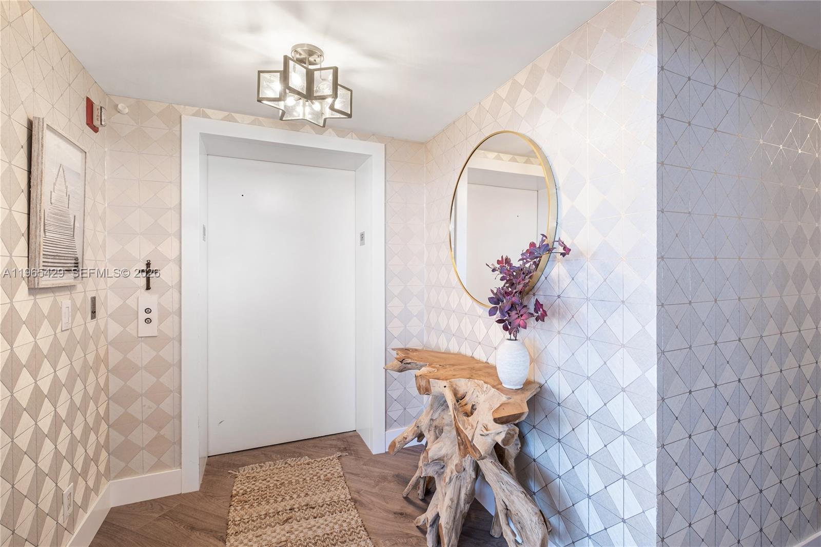 PALMS TOWER ONE CONDO - Residential