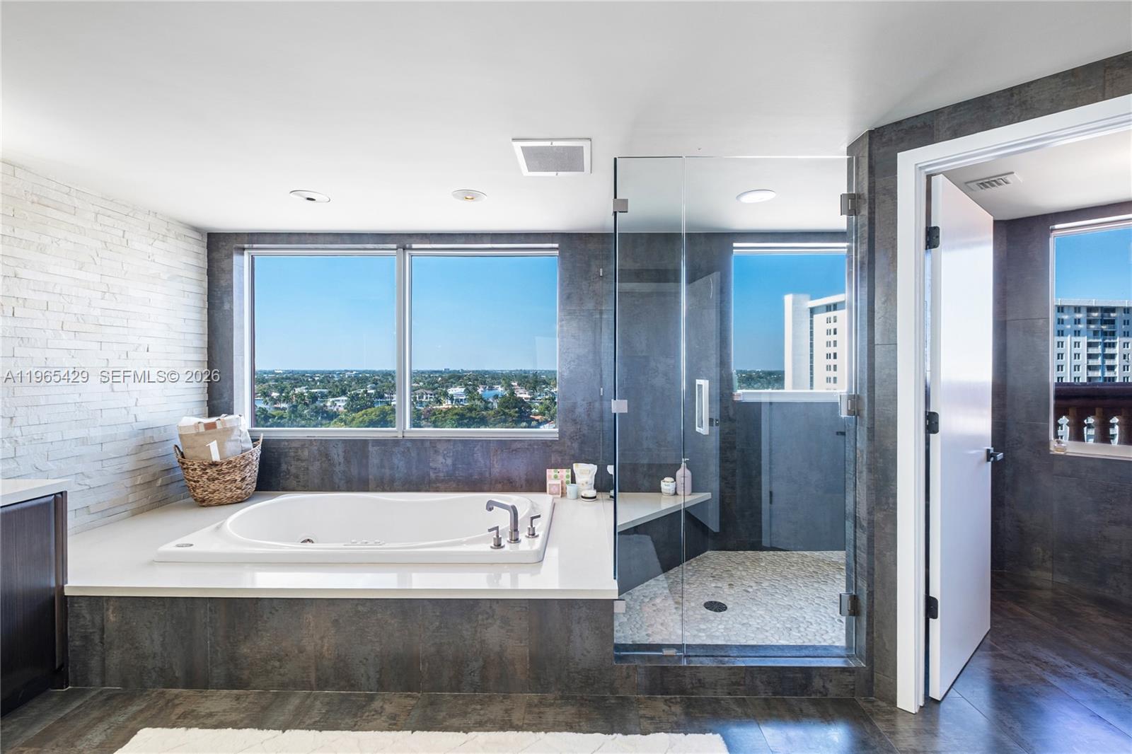 PALMS TOWER ONE CONDO - Residential