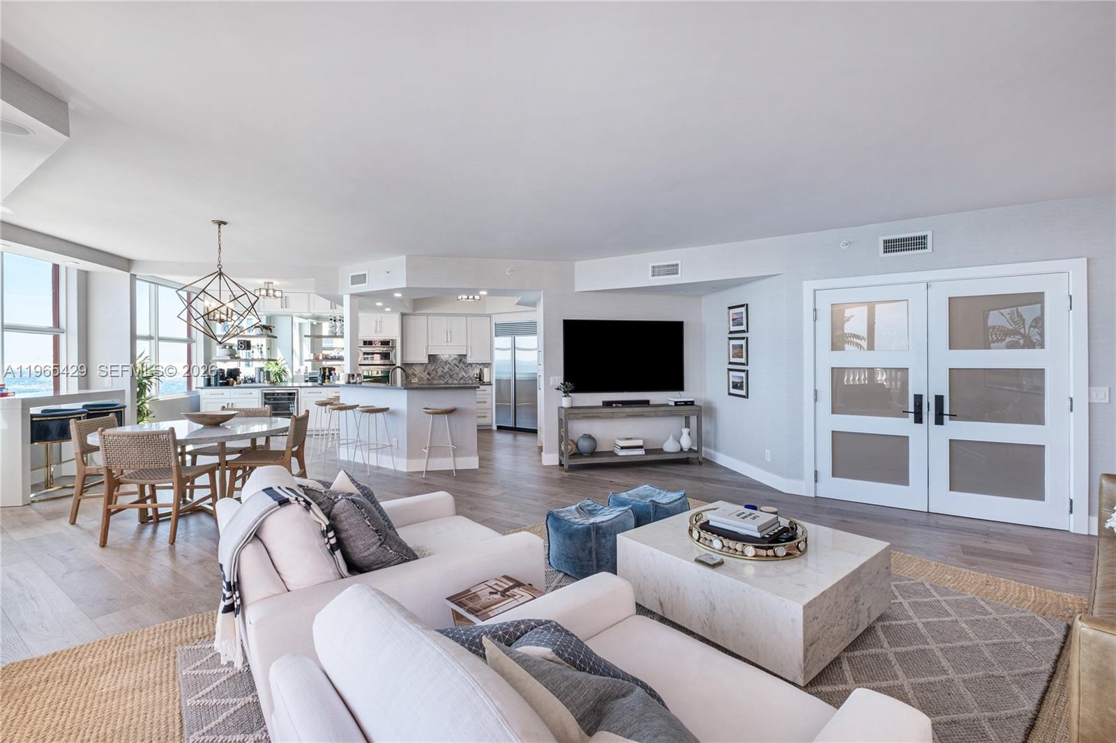 PALMS TOWER ONE CONDO - Residential