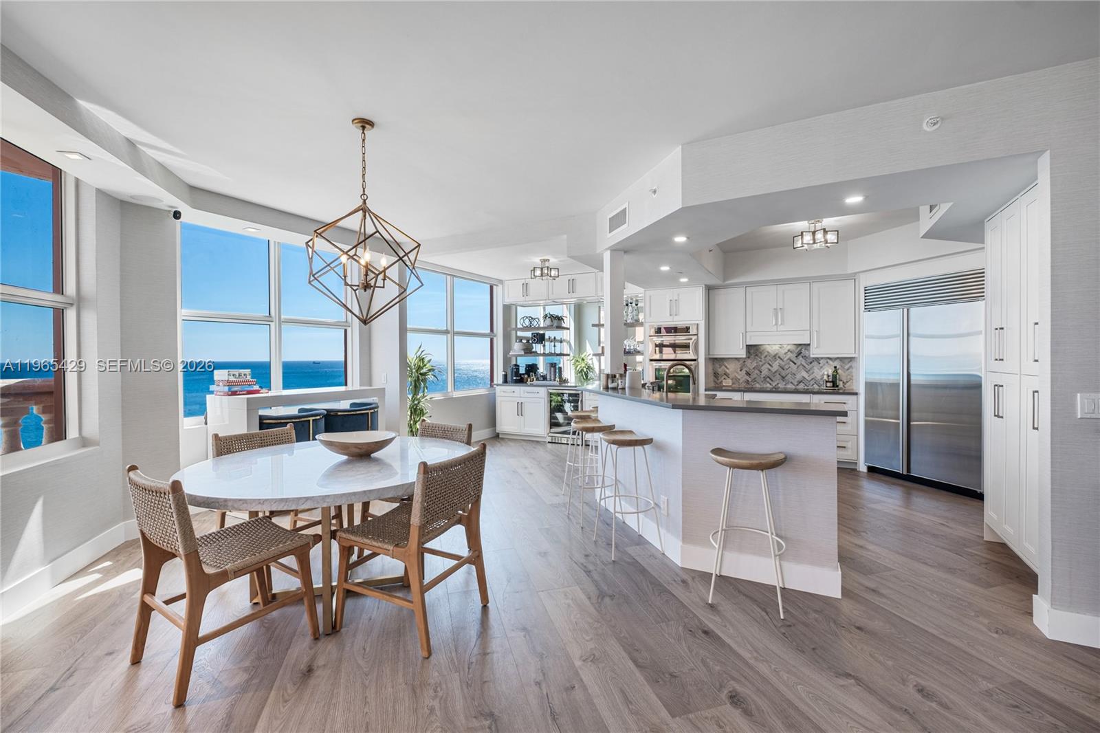 PALMS TOWER ONE CONDO - Residential