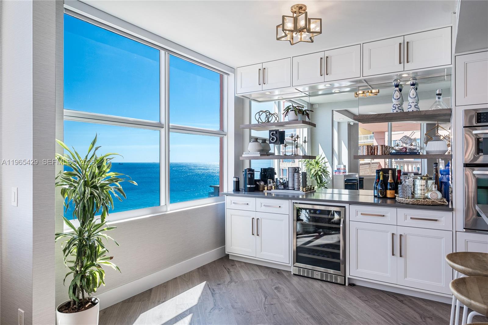 PALMS TOWER ONE CONDO - Residential