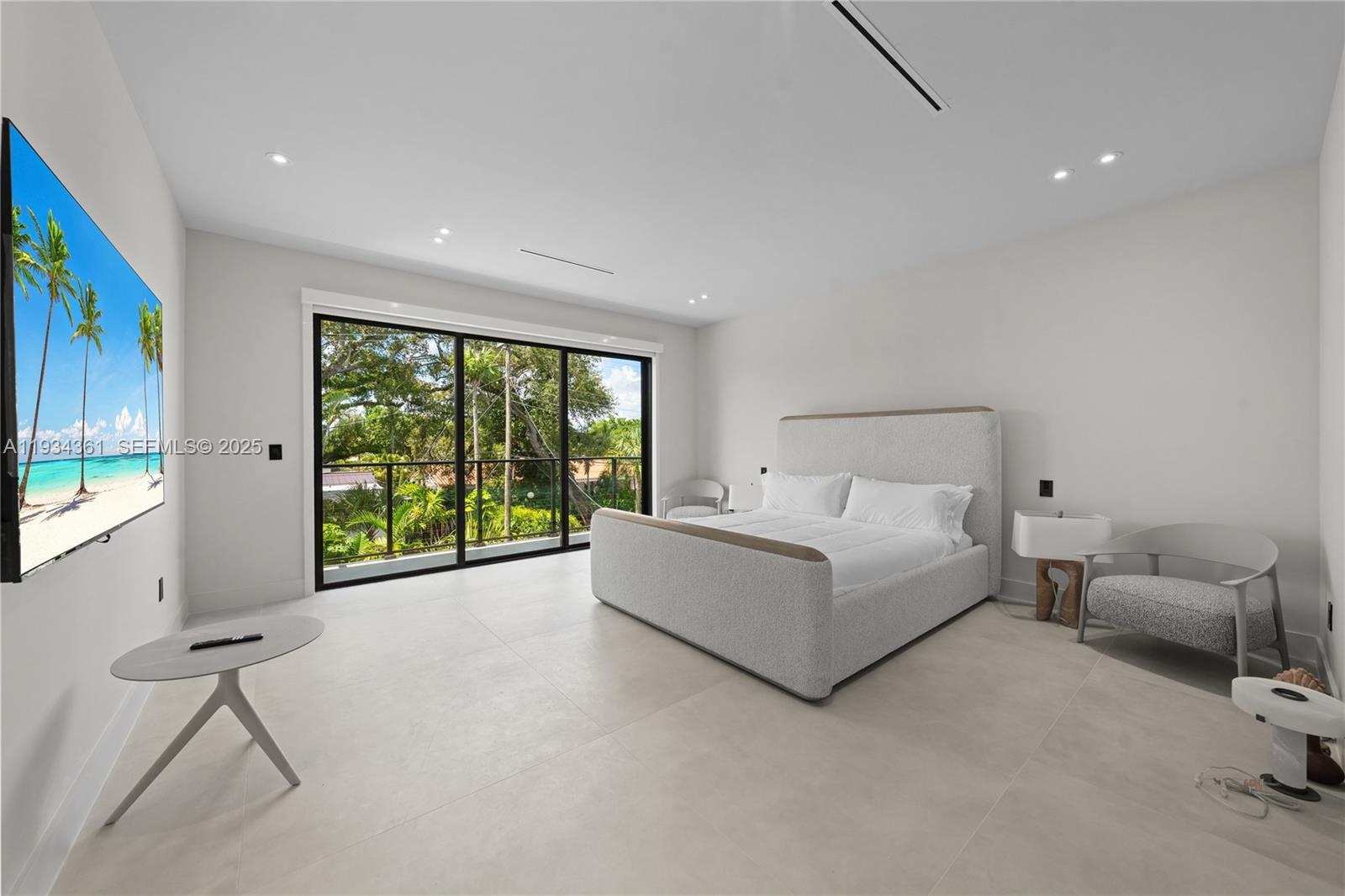 HIGHLAND OAKS - Residential