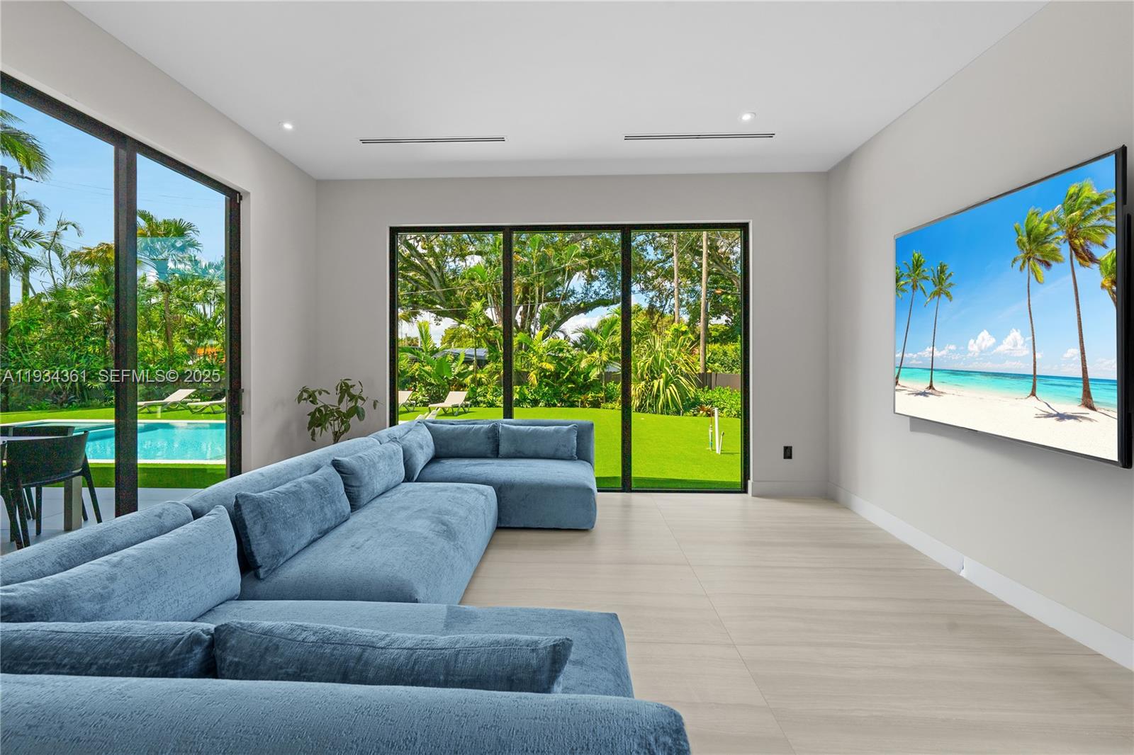 HIGHLAND OAKS - Residential