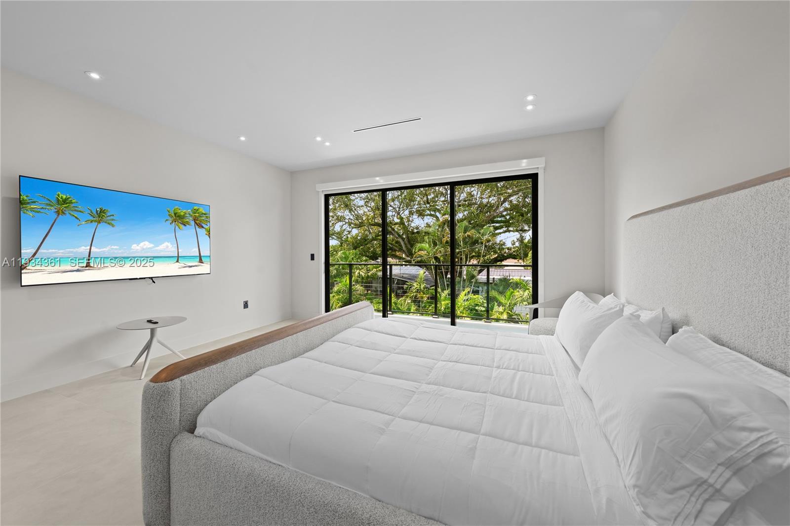 HIGHLAND OAKS - Residential