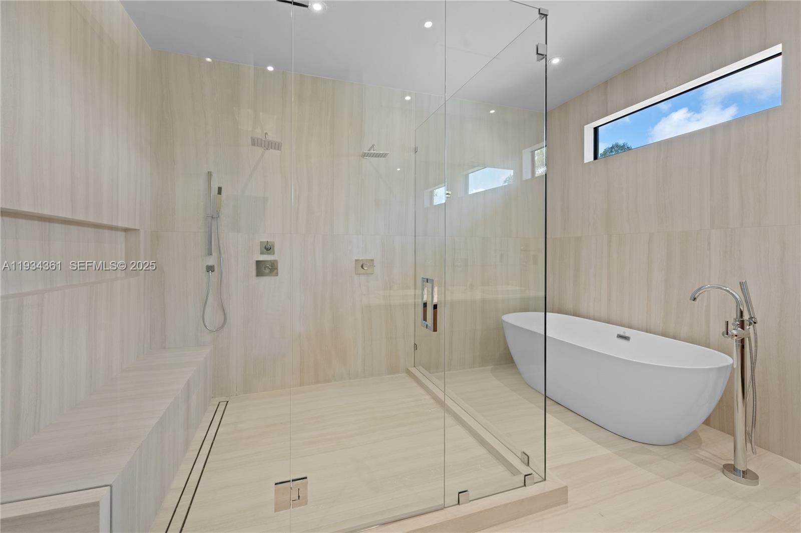 HIGHLAND OAKS - Residential