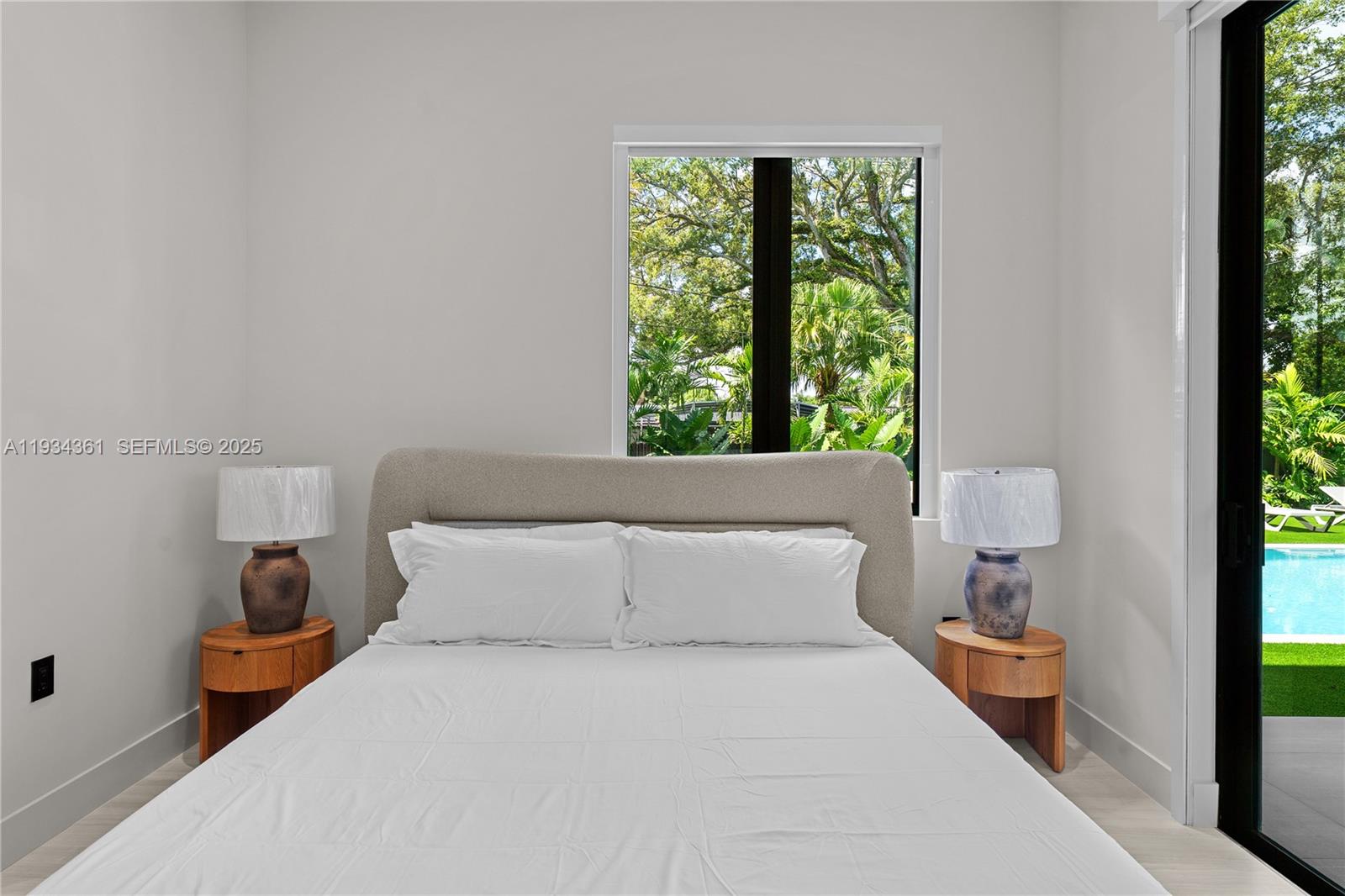 HIGHLAND OAKS - Residential