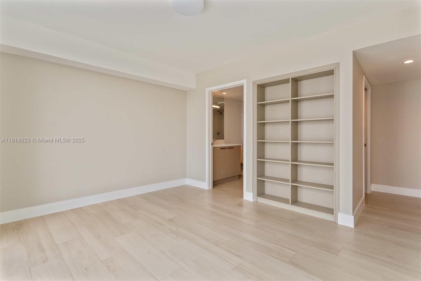 ONE BAY HARBOR CONDO - Residential