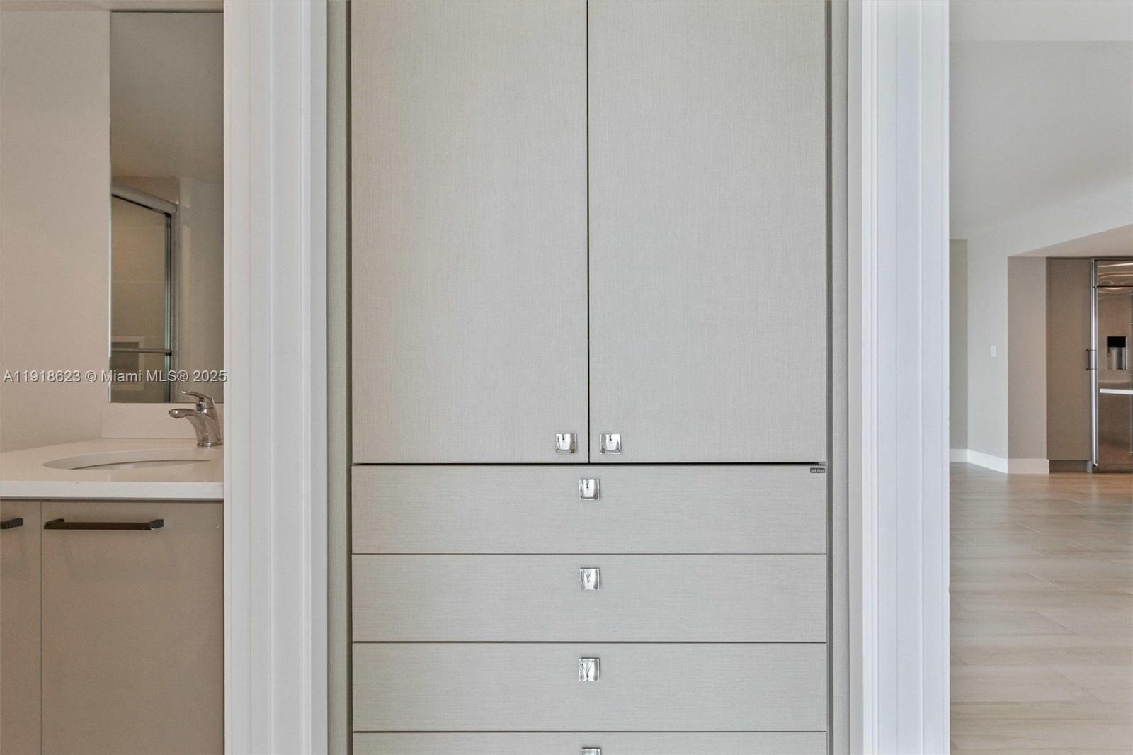 ONE BAY HARBOR CONDO - Residential