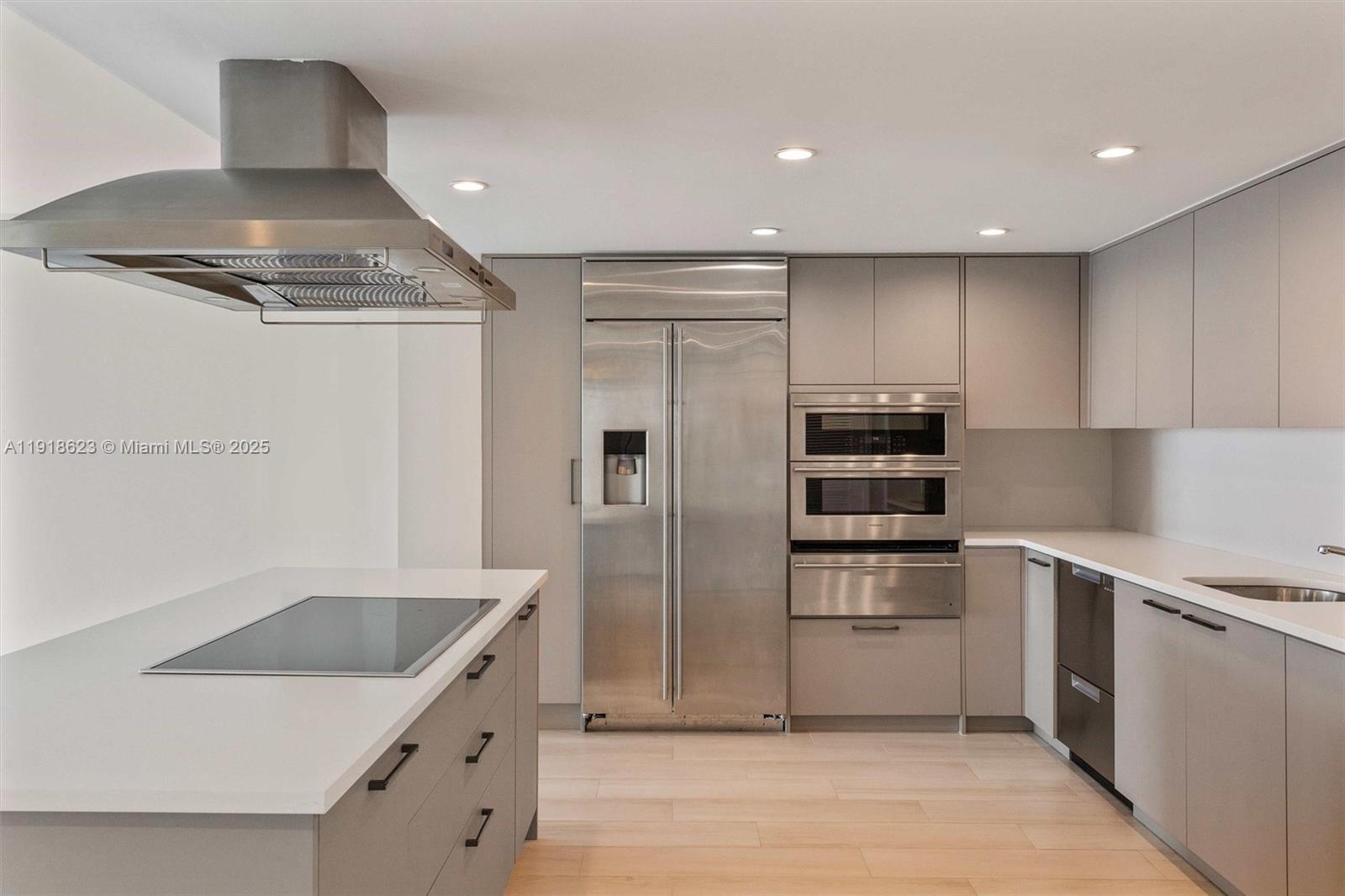 ONE BAY HARBOR CONDO - Residential