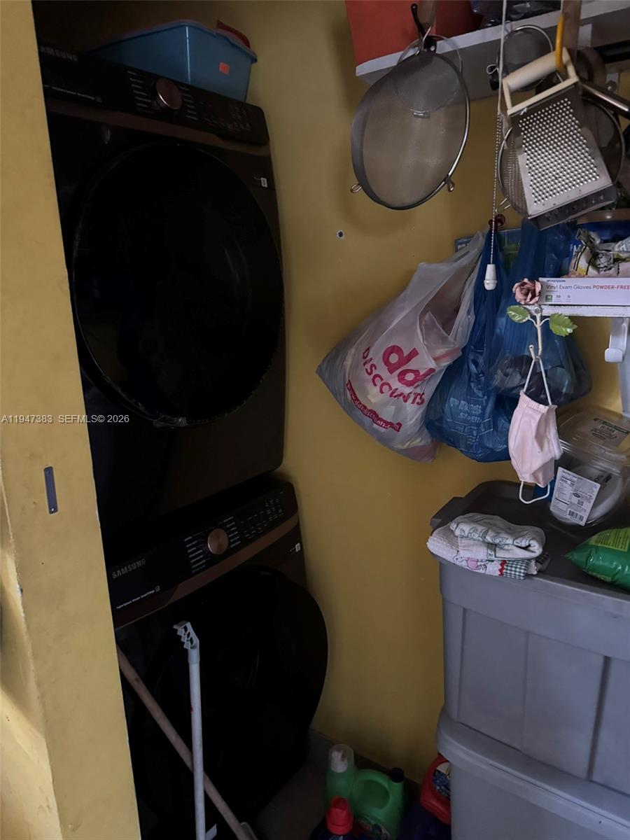 STEPHEN MANOR - Residential