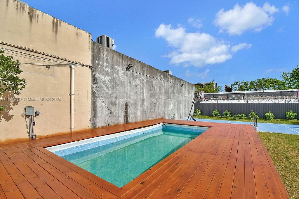 RAILWAY SHOPS ADDN 2ND AM - Residential Lease