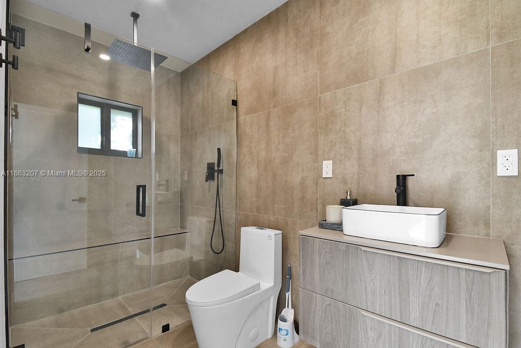 RAILWAY SHOPS ADDN 2ND AM - Residential Lease