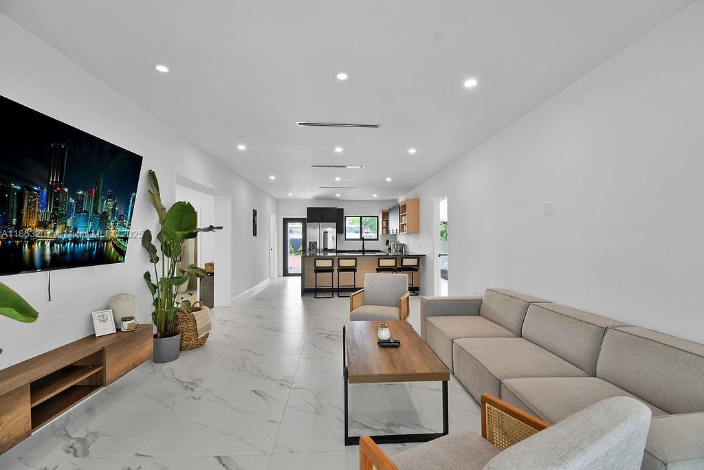 RAILWAY SHOPS ADDN 2ND AM - Residential Lease