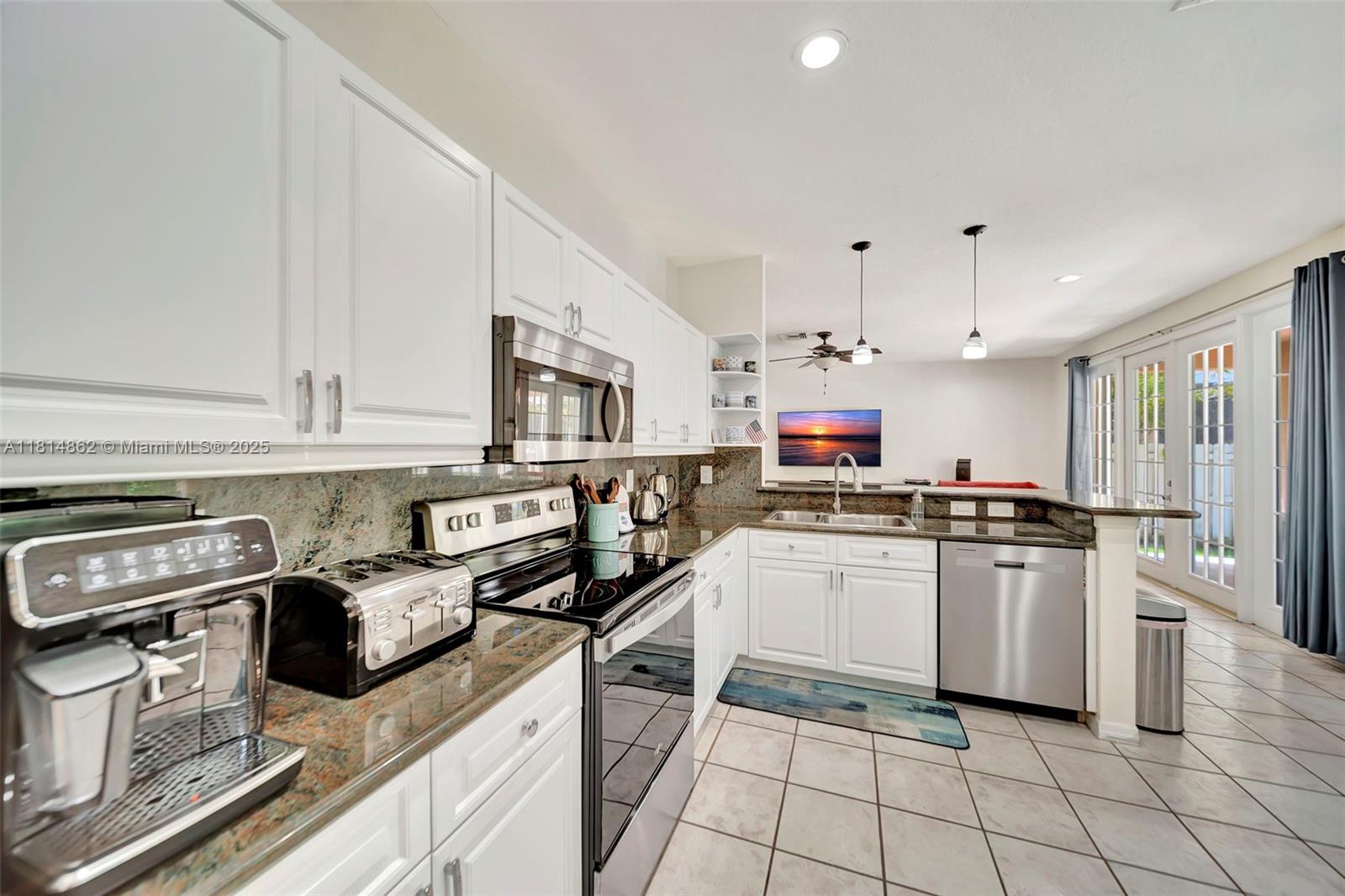 SECTOR 4 - Residential Lease