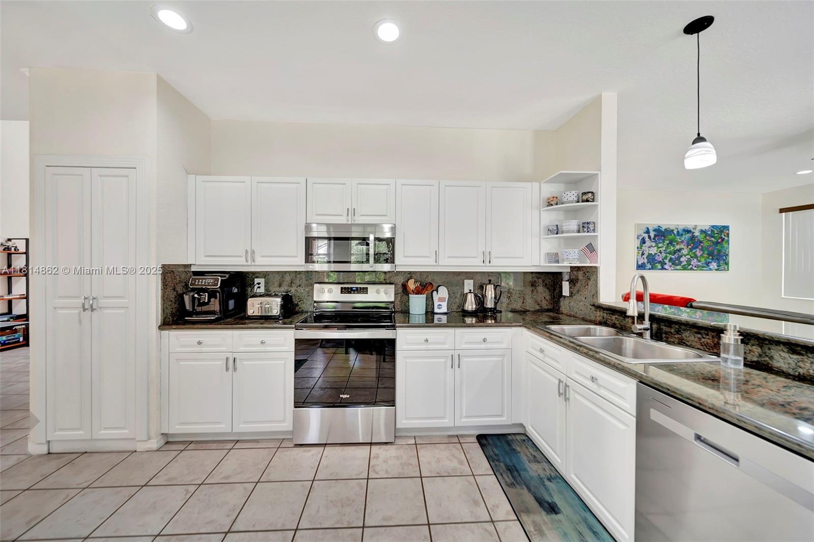 SECTOR 4 - Residential Lease