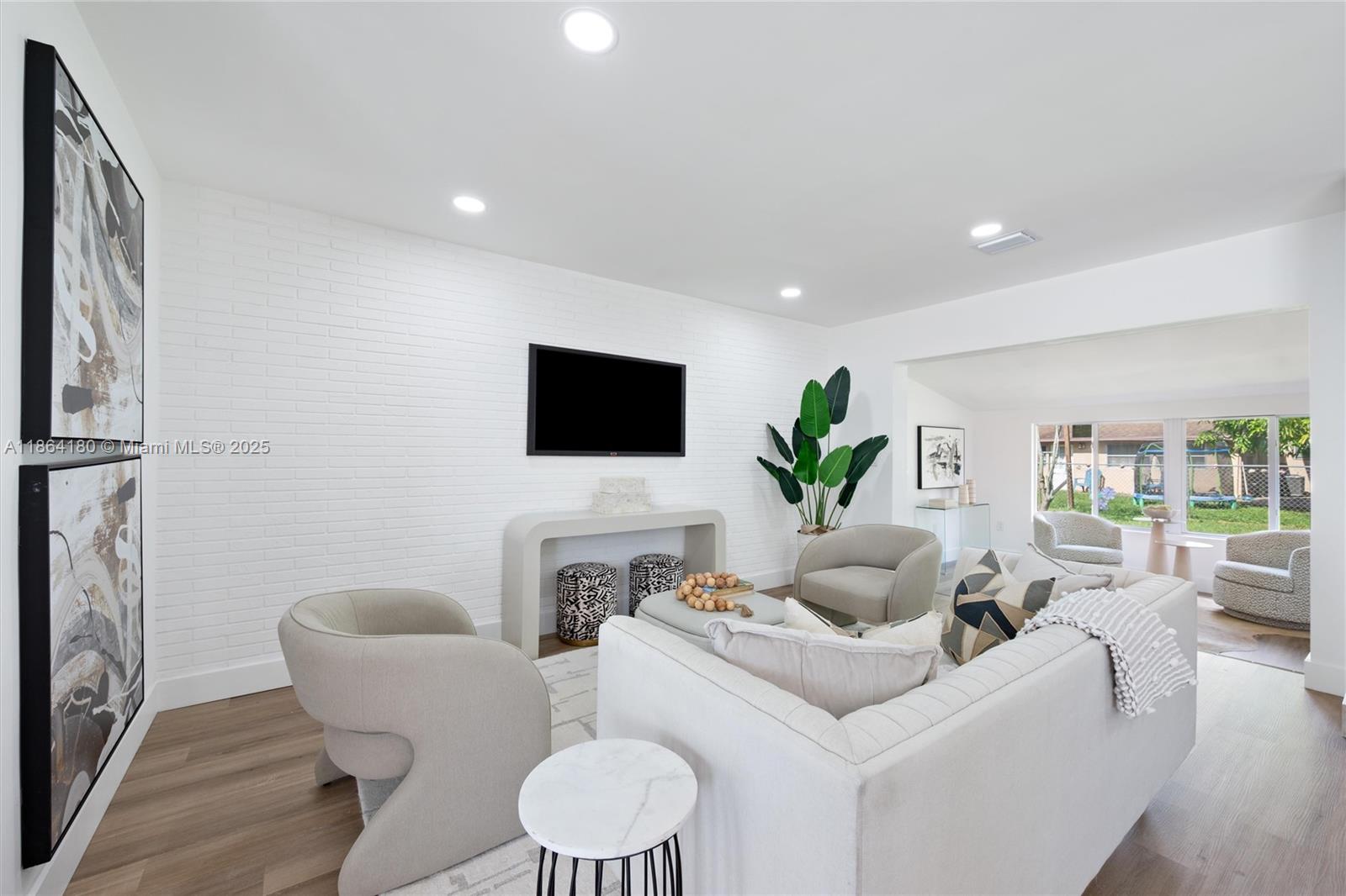 600 SW 64th Pkwy
