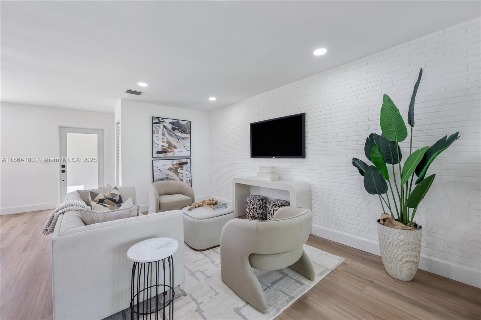 600 SW 64th Pkwy