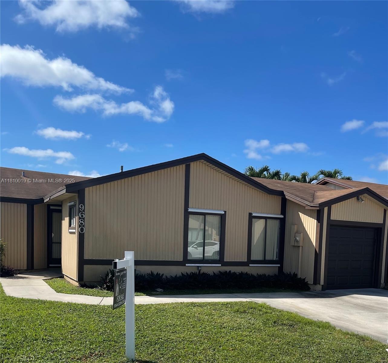 9680 W Elm Ln, Miramar, Broward County, Florida - 3 Bedrooms  
2 Bathrooms - 